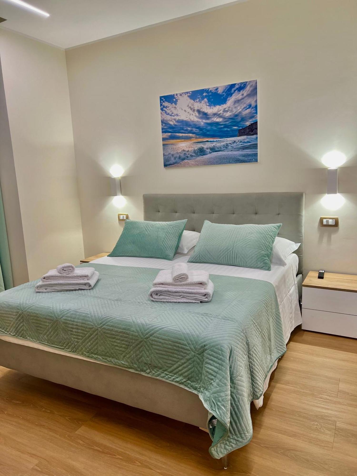 The Dream Apartment 100 M Dal Mare Savona Esterno foto