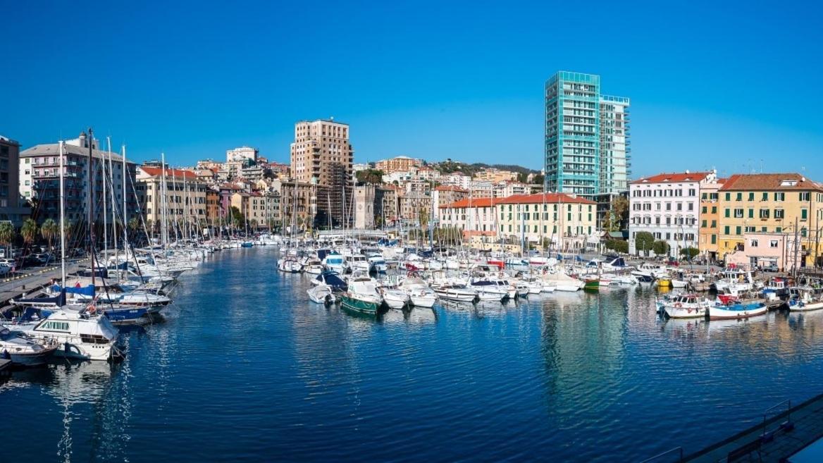 The Dream Apartment 100 M Dal Mare Savona Esterno foto